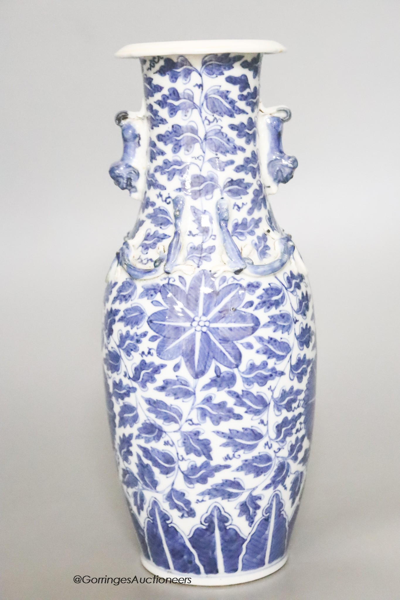 A late 19th / early 20th century Chinese blue and white vase, height 25.5cm